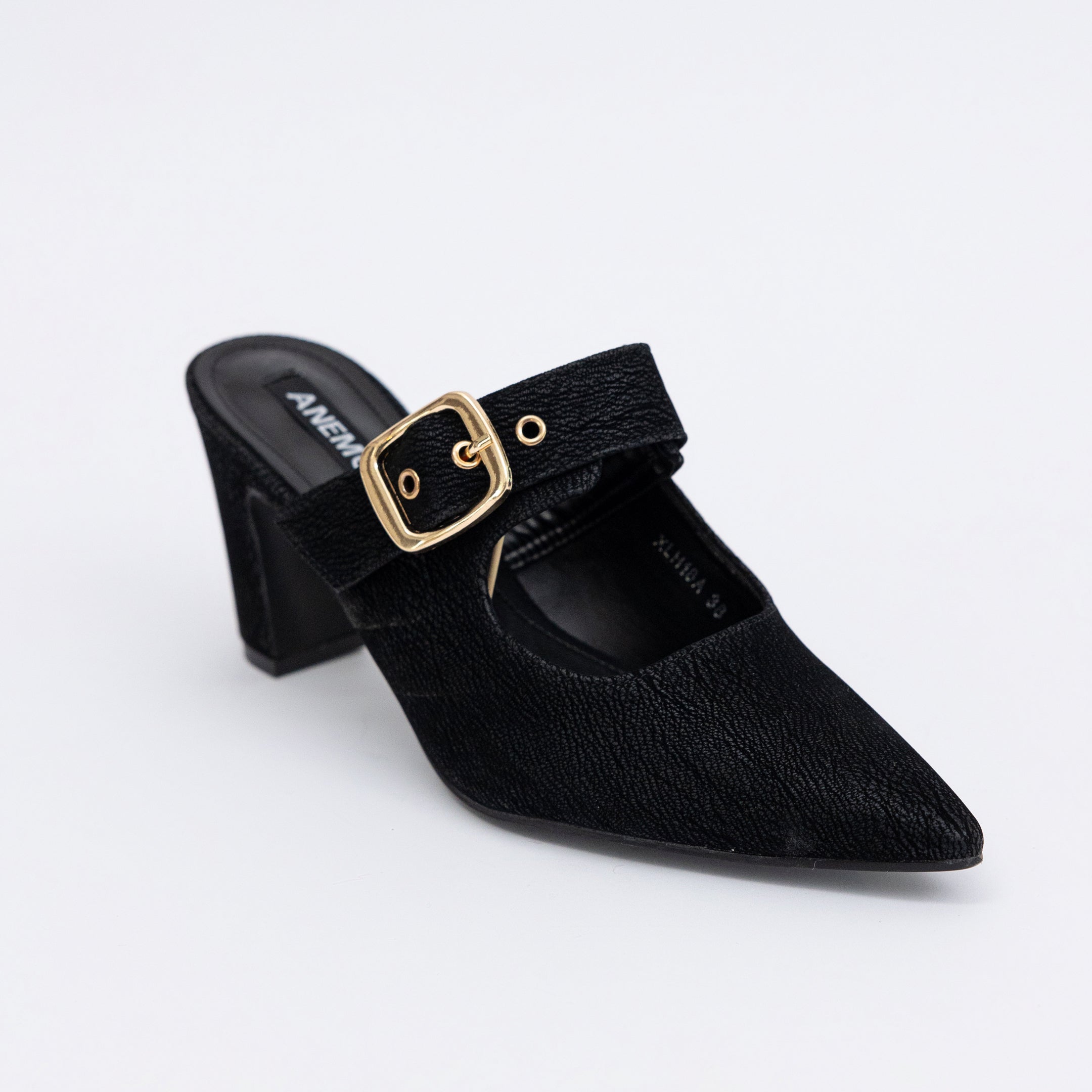 Buckles Heel