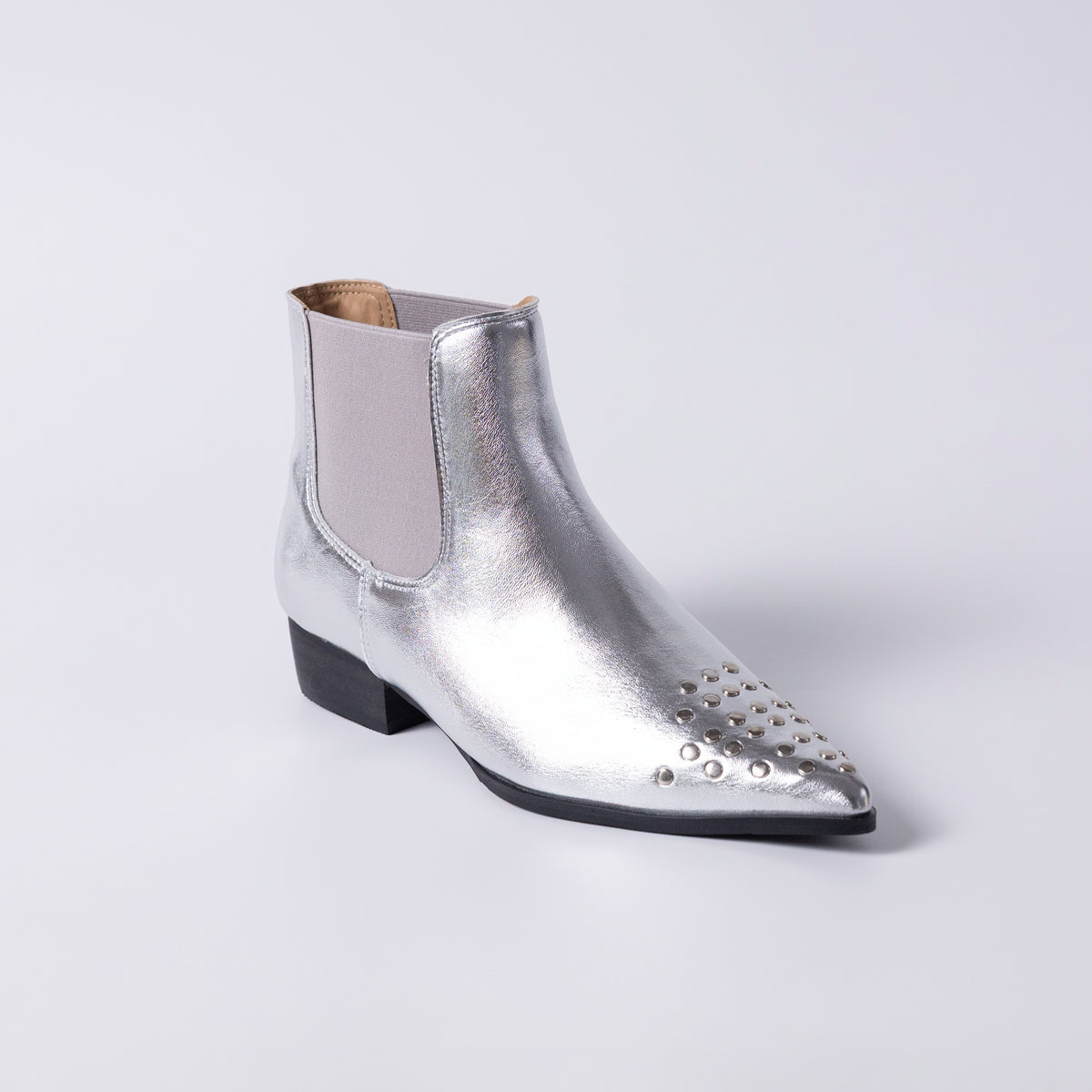 Dotted ankle boots