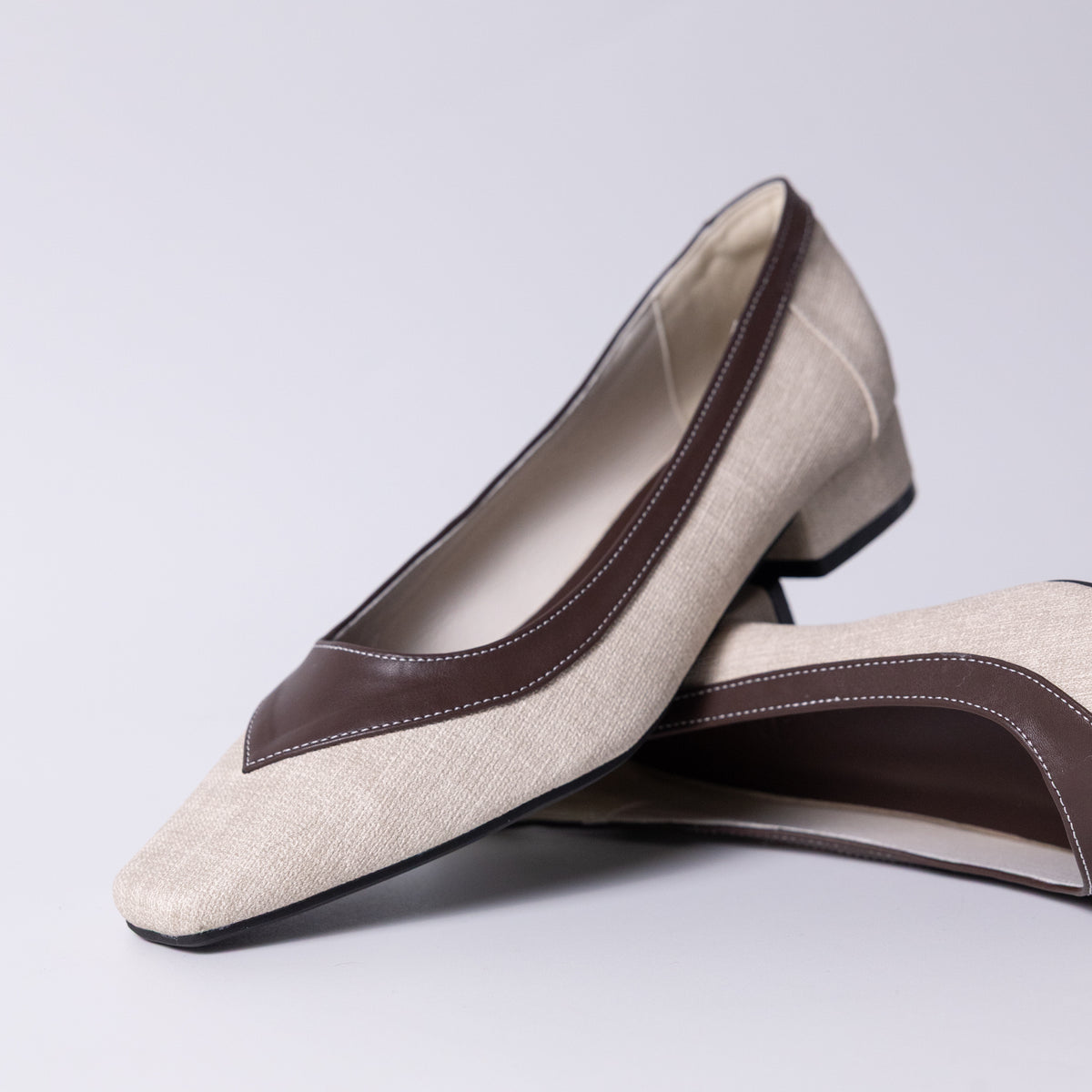 Canvas Flat