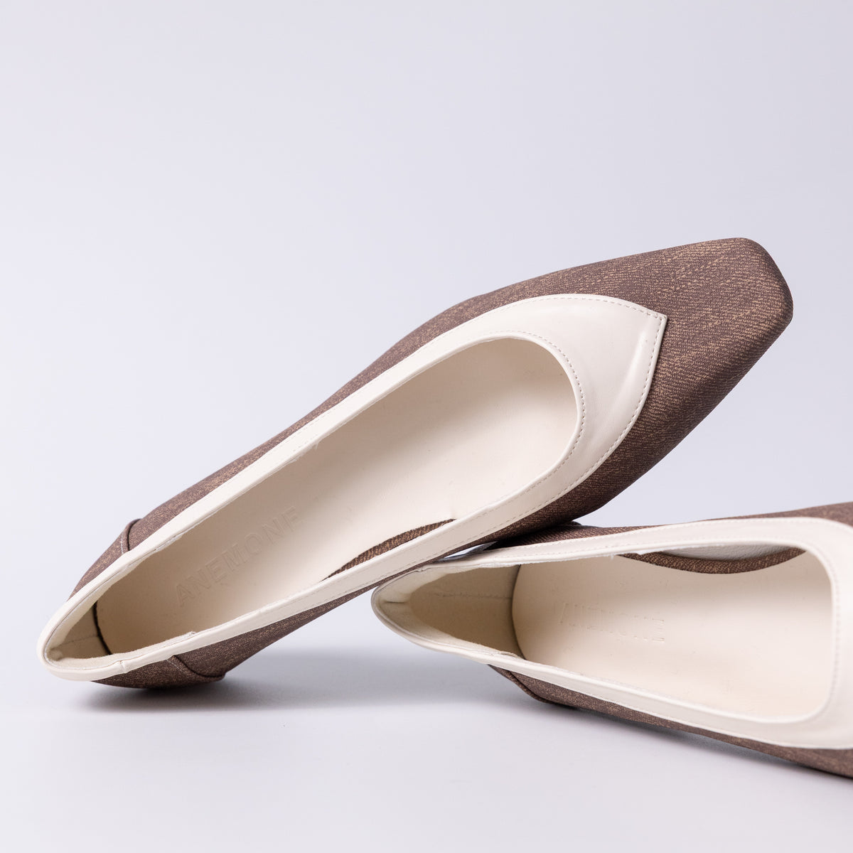 Canvas Flat