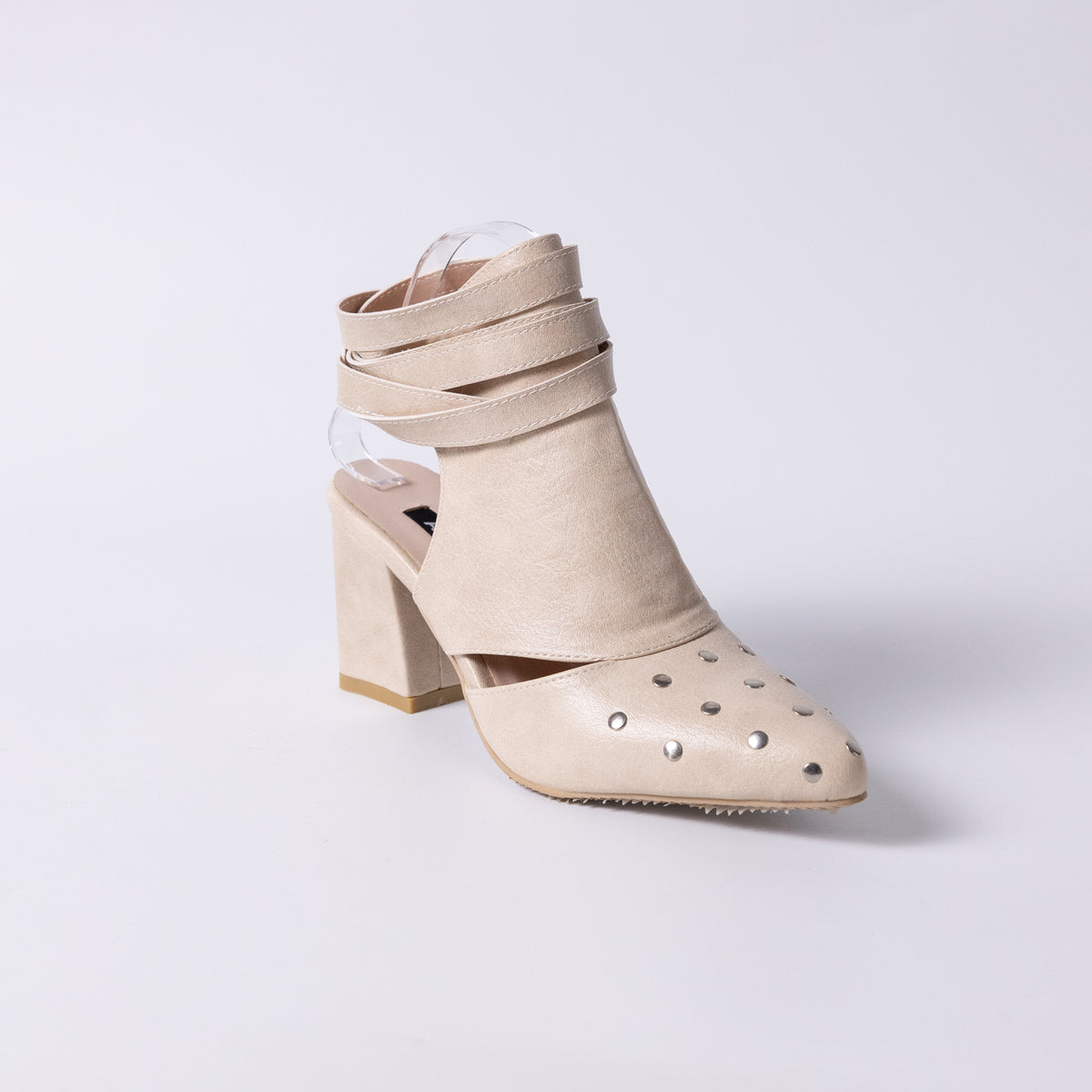 Dotted Tie Heel