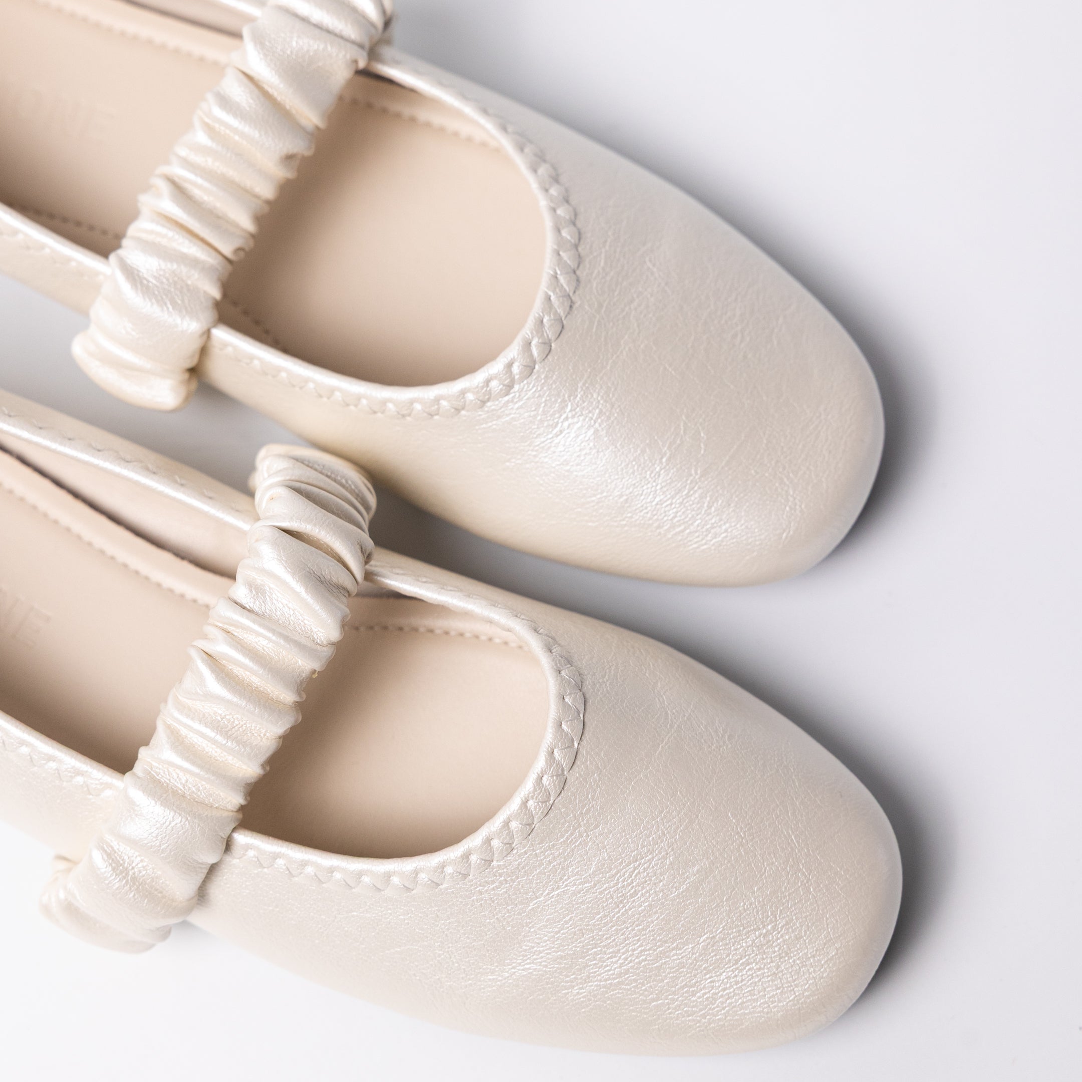 Waves Ballerina