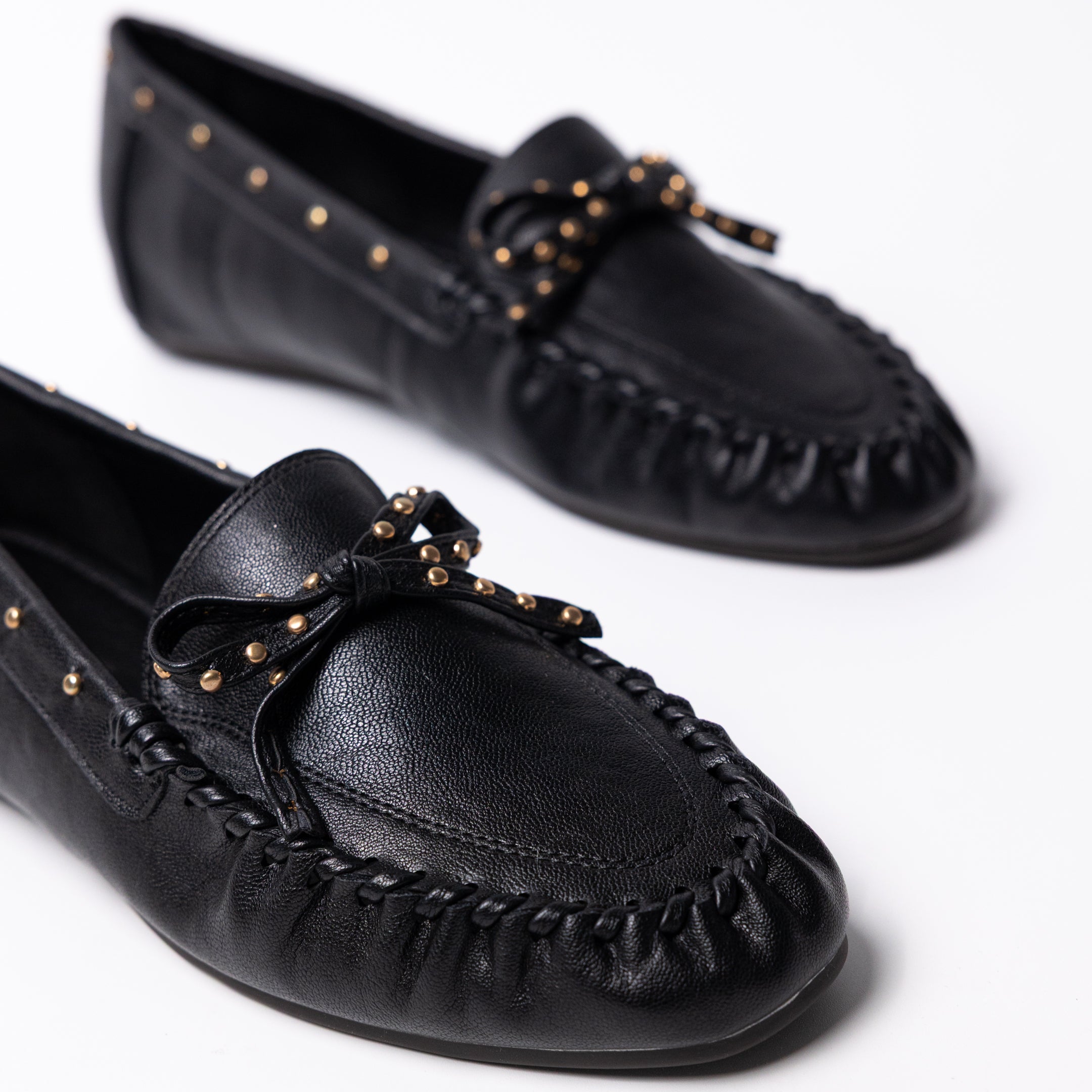 Rivets Loafer