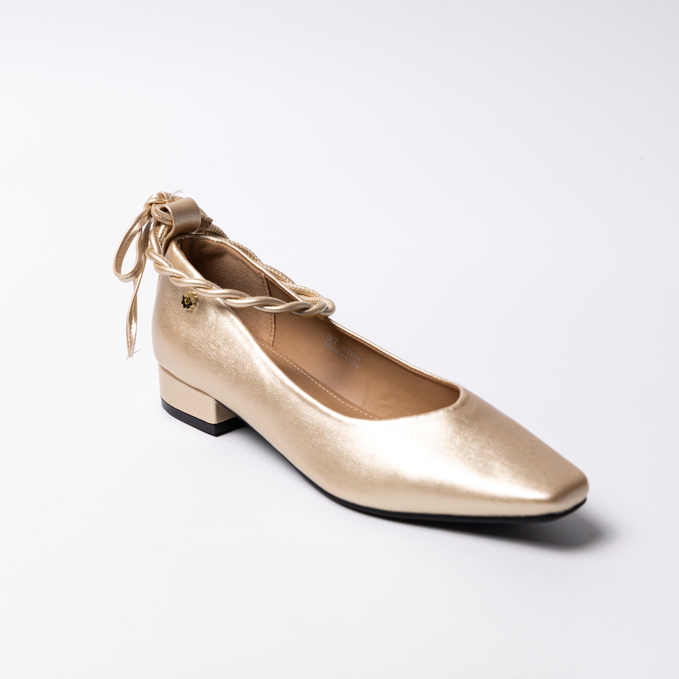 Tie Flat