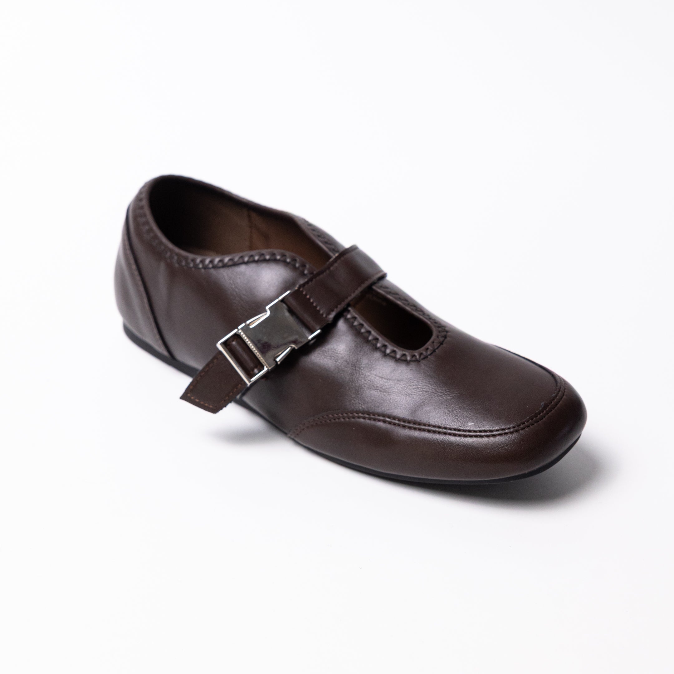 Buckle flat